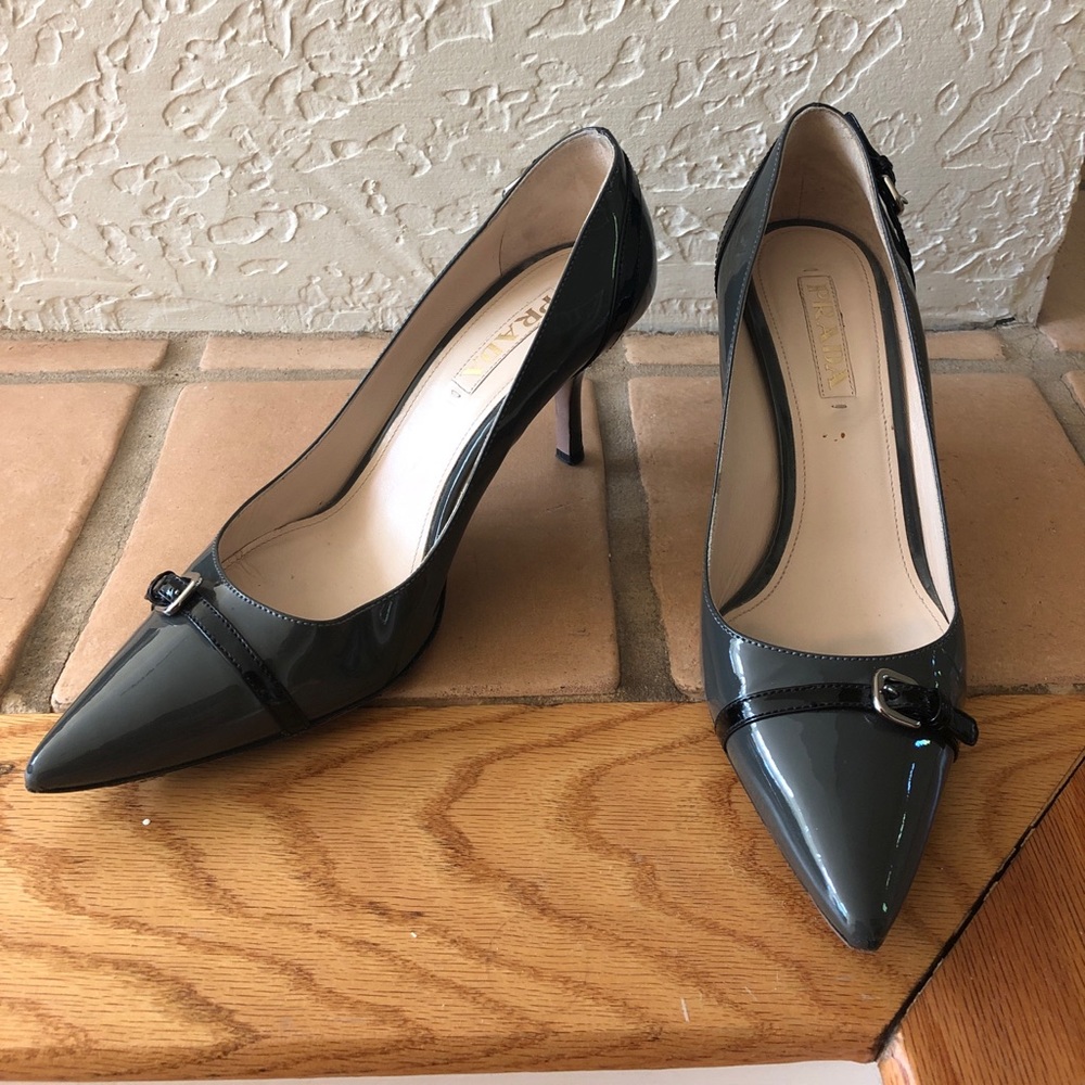 PRADA heels like new